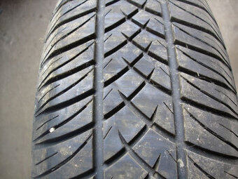 .Prodam 4x pneu +plech disk FORD ESCORD