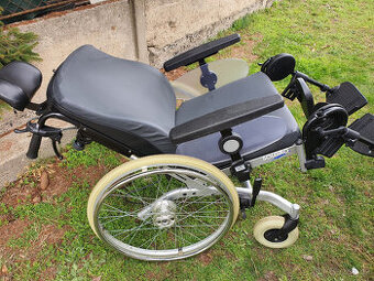 JAKO NOVÝ značkový KVALITNÍ invalidní vozík MEYRA