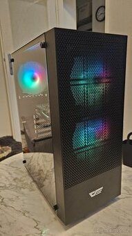 Xeon 1240 V3 (i7 4770) | RX 570 8GB | 16 GB RAM | SSD+HDD