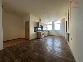 Pronájem bytu 2+1 (65 m2) Školní, Jirkov