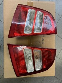 Škoda Octavia 1 pravé a levé 1U6945095, 1U6945096