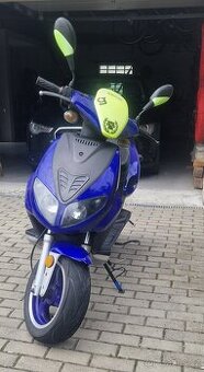 Skútr Shenke JSD 50 QT