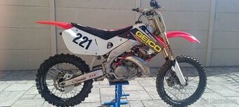 Honda 250 Cr - 1