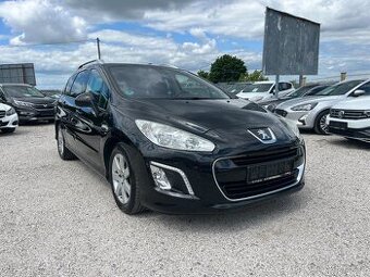 Peugeot 308 2.0HDI 110kW,panorama,senzory