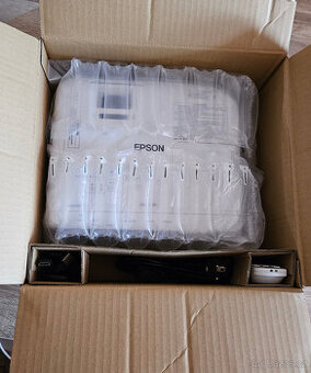 Projektor Epson EB-FH06