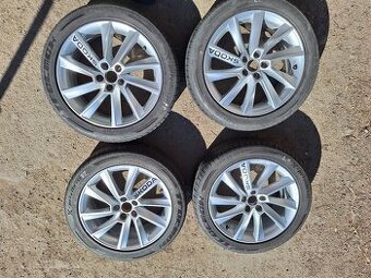 Prodám letní kola skoda scala stratos 5x100 r17