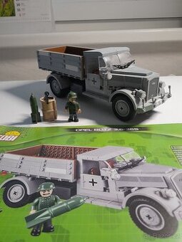 Lego Cobi 2449 německý náklaďák Opel Blitz