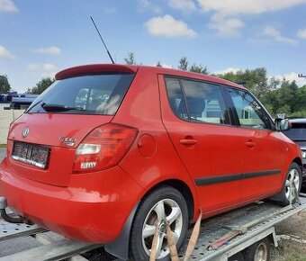 nd ze škoda fabia 2, 1.2.HTP 44kW, červená,stříbrná,bílá