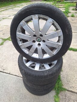 Škoda superb Alu 5x112 R17
