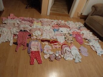 Sada oblečení na holčičku 0-6 měs., cca 100ks