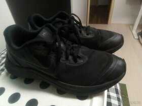 Sportovní tenisky NIKE vel. 35,5