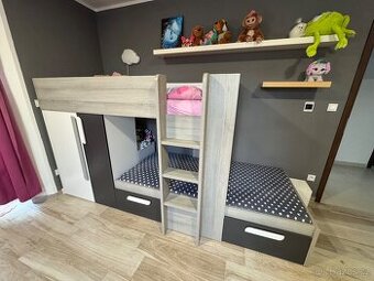 Dětská patrová postel