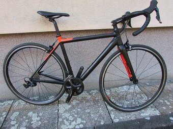 Silniční kolo Stevens