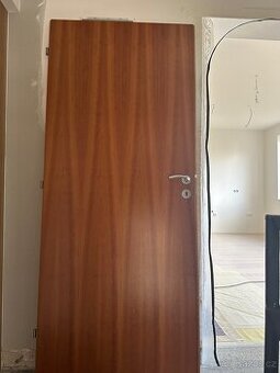 Prodám dveře Sapeli za symbolickou cenu 1000 za kus
