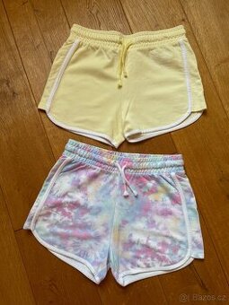 Dívčí kraťasy zn. F&F vel. 140 (set 2 kusů)