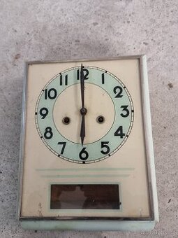 Starožitné nástěnné hodiny Junghans.
