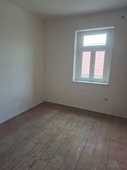 Pronájem skladu 19m2 Strančice, Praha-východ - 1