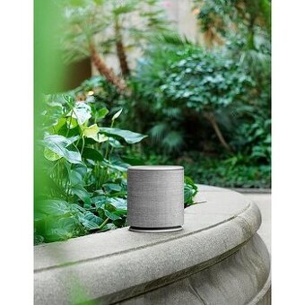Přenosný reproduktor Bang & Olufsen Beoplay M5
