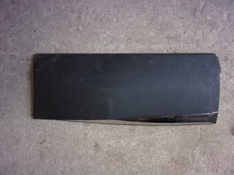 levá zadní lišta dveří Peugeot 3008 od roku 2017