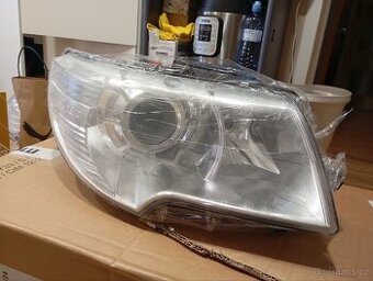 Světlomet, mlhovka Škoda Superb 2