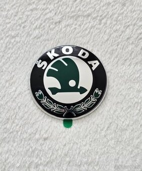 NOVÝ ORIGINÁL Znak Škoda OCTAVIA II 3U0853621B 88 mm přední