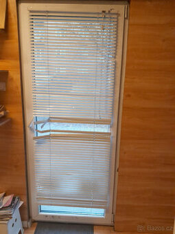 plastové balkonové dveře