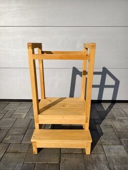 Dětská učící věž - masiv - TOP stav