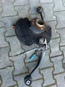 Bmw x5 e53 přední těhlice - náboje