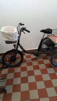 Elektrická tříkolka Apache eTrike