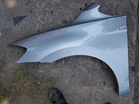 vw Golf sportsvan 2x kapota ,dveře, blatníky, světla obyč i