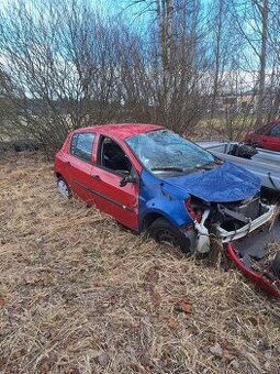 Clio,Sharan,leon,Caliber