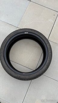 Letni pneu 225/40/R19 Goodyear Eagle F1
