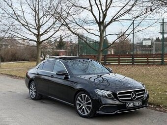 MERCEDES BENZ E-class w213 top stav E220d 2020rok