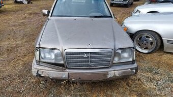 Mercedes W124