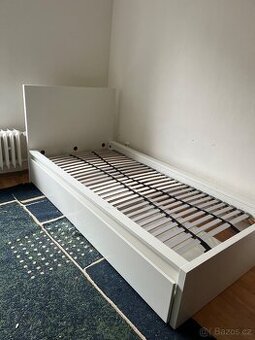Postel Malm Ikea