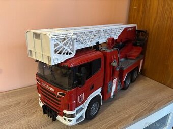 Bruder 3590 Hasičské auto Scania - 1