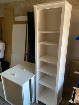 IKEA Hemnes knihovna - bíl. mořidlo