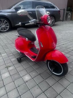 Odrážedlo Vespa Scooter na akumulátor
