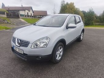Nissan Qashqai 2.0i 104kw Manual 4x4 Šedá Perleť