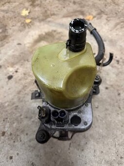 Servo pumpa VOLVO V50 / S40 / C30 – 4N51-3K514-DJ