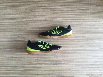 Boty na tělocvik/sálovky zn. UMBRO vel. 33,5