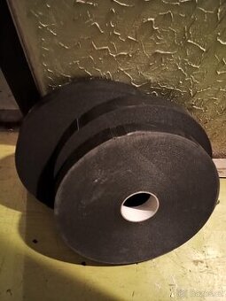 Samolepící PE pás pod SDK profily