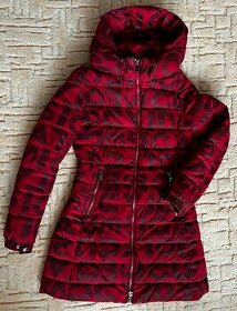 Pěkná velice teplá zimní bunda Desigual vel. XS