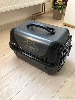 Cestovní klec pro pejska