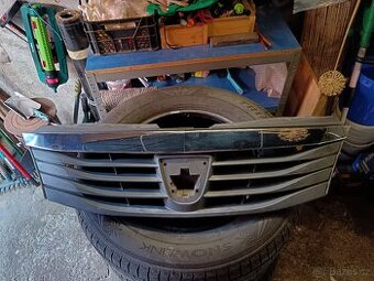 Dacia Logan 2012 grill