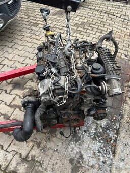 Prodám motor vyndaný z Mercedesu w203