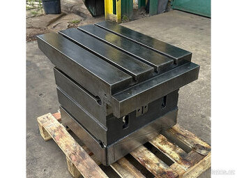 Kostka upínací  s T-drážkami