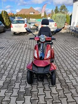 Elektrický čtyřkolový vozík pro seniory