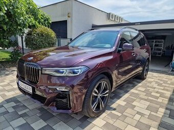 X7 XDrive M50d / 400 hp / 760 Nm
