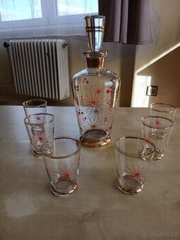 Sada skleniček s karafou